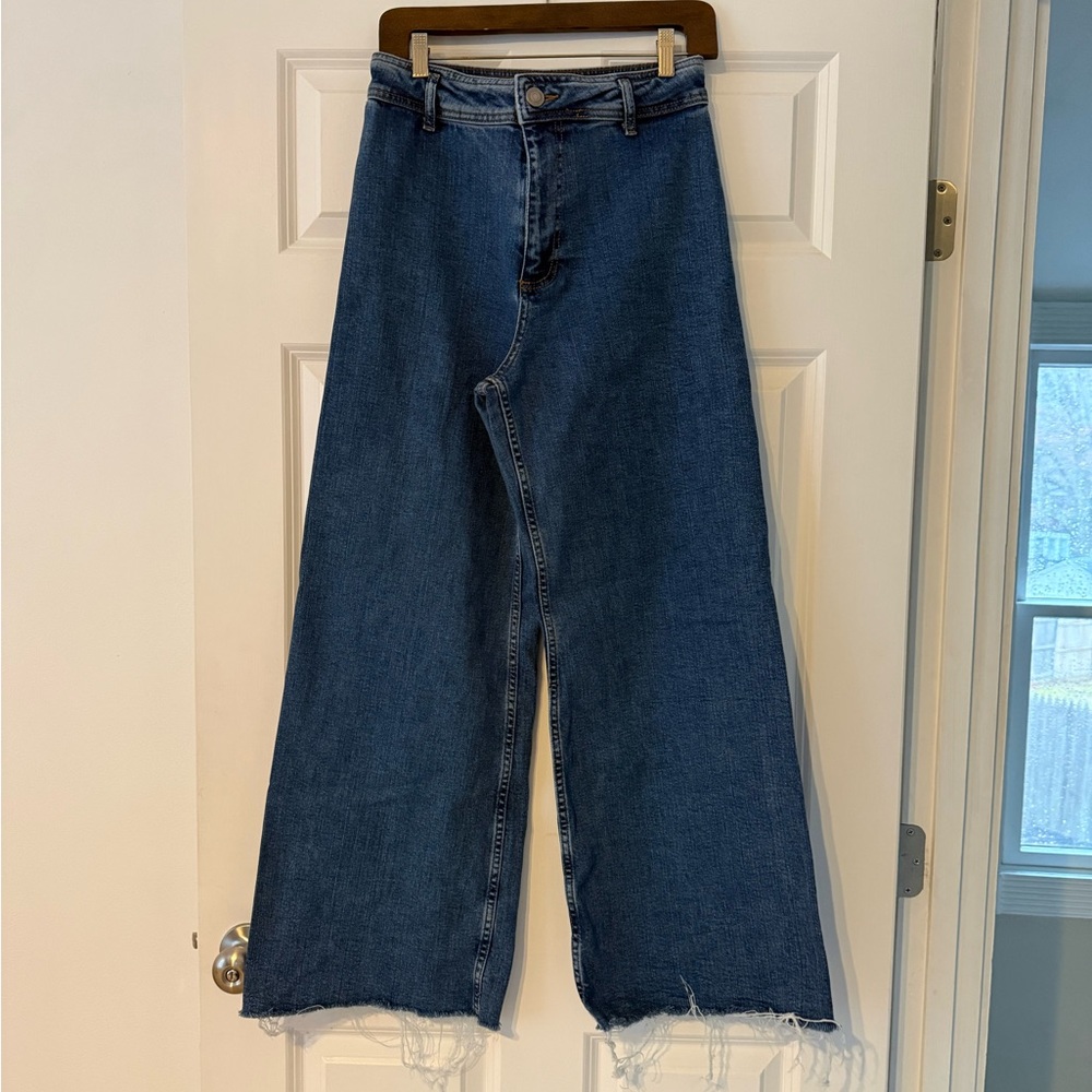 Zara Size 6 Marine High Rise Wide Leg Raw Hem Jeans